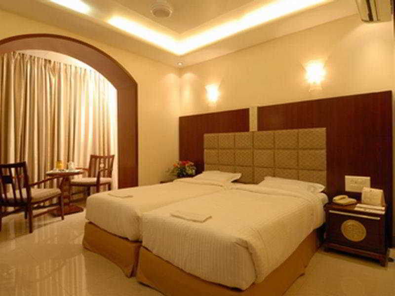 Hotel Suba Palace Near Gateway Of India Bombaim Quarto foto