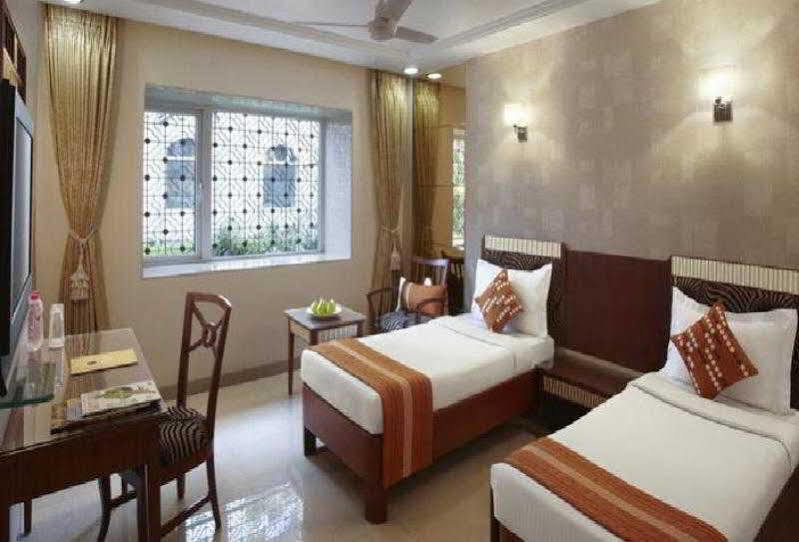 Hotel Suba Palace Near Gateway Of India Bombaim Exterior foto