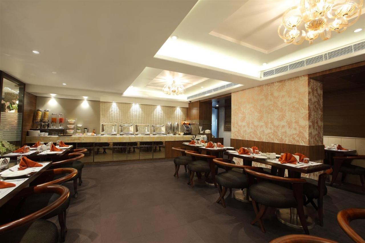 Hotel Suba Palace Near Gateway Of India Bombaim Exterior foto