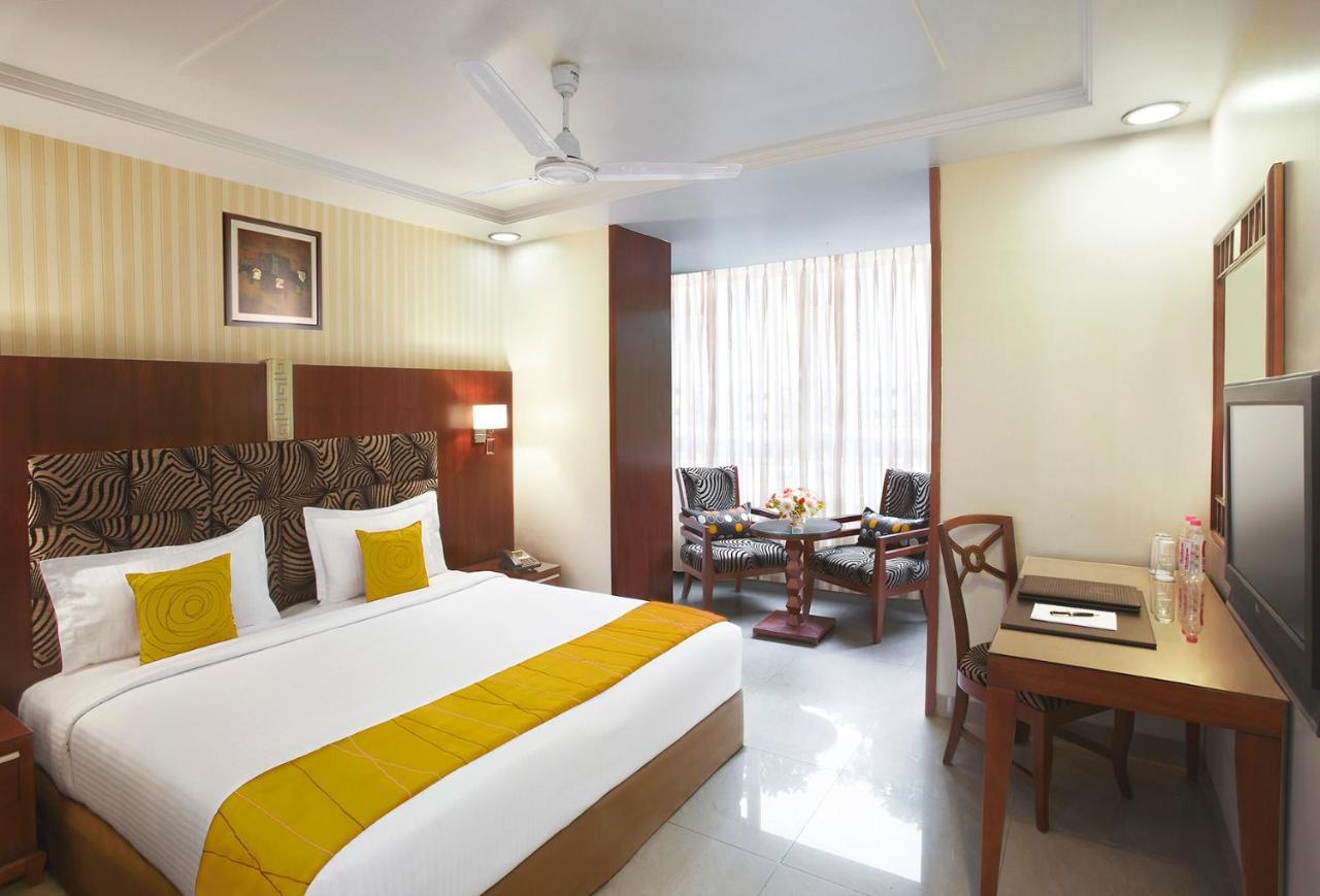 Hotel Suba Palace Near Gateway Of India Bombaim Exterior foto